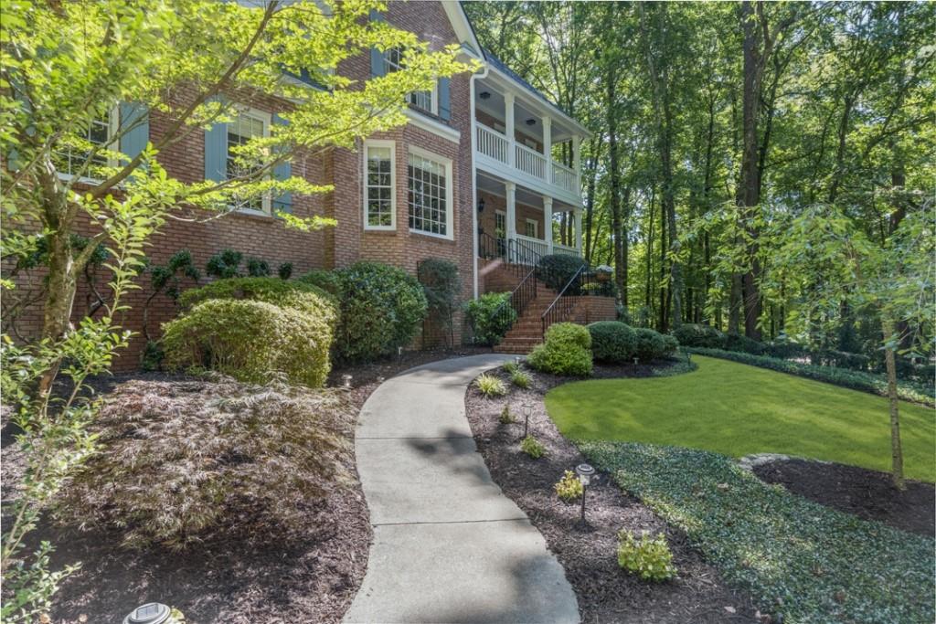 2020 Shallowford Park Manor