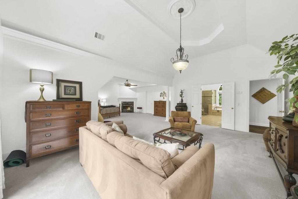 2020 Shallowford Park Manor