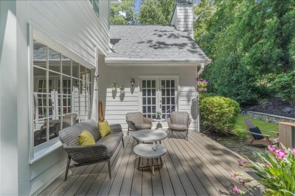 2020 Shallowford Park Manor