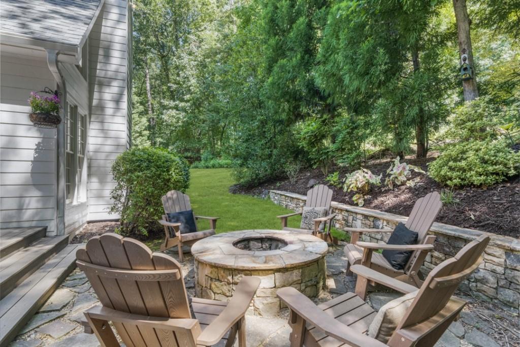 2020 Shallowford Park Manor