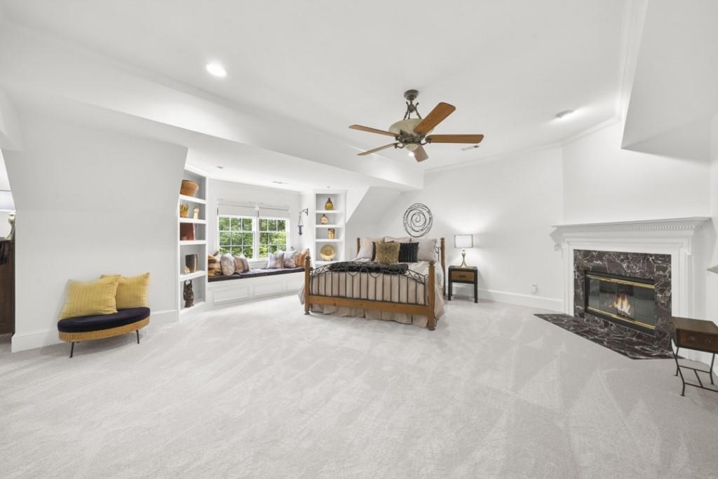 2020 Shallowford Park Manor