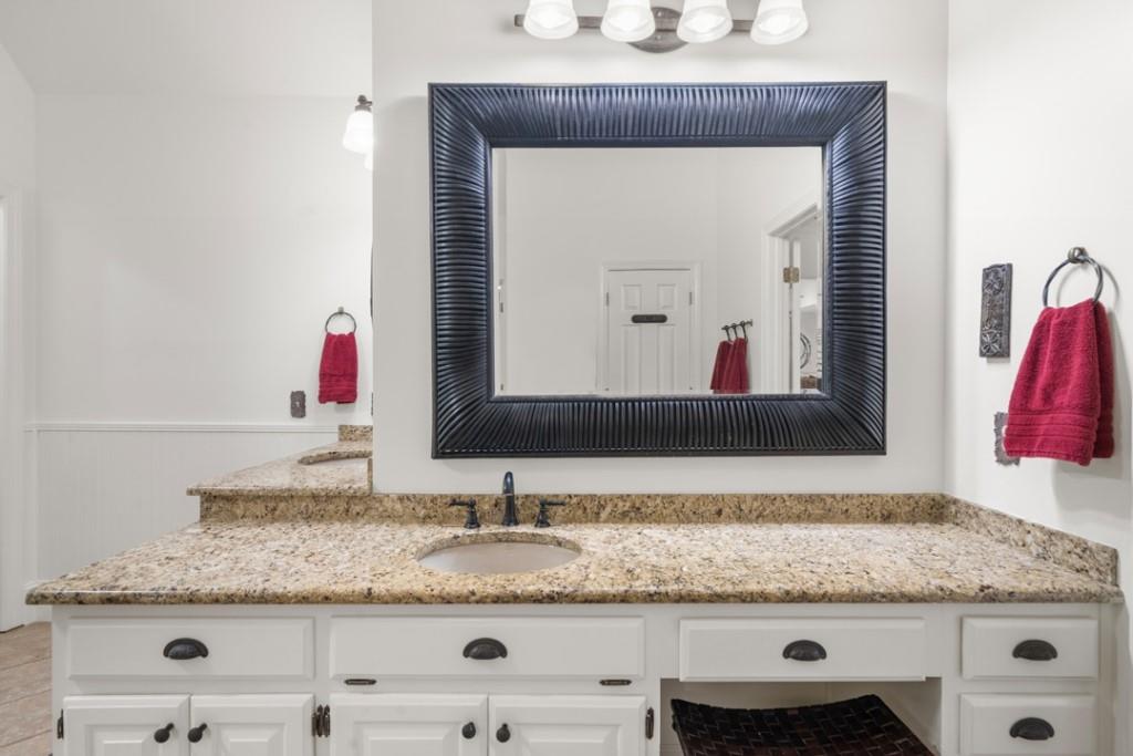 2020 Shallowford Park Manor