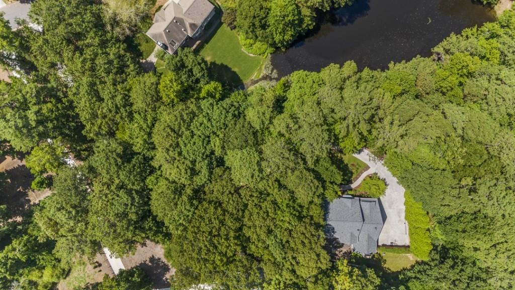 2020 Shallowford Park Manor