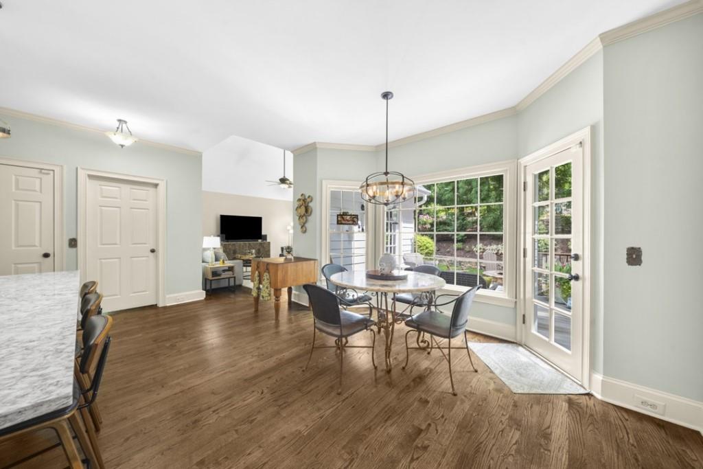 2020 Shallowford Park Manor