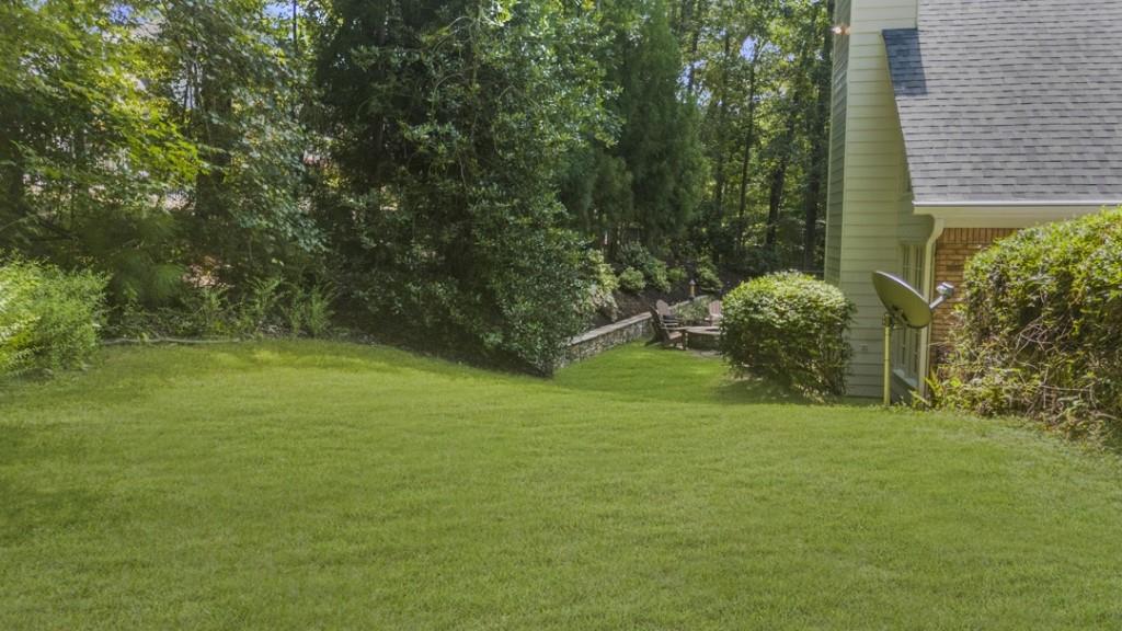 2020 Shallowford Park Manor