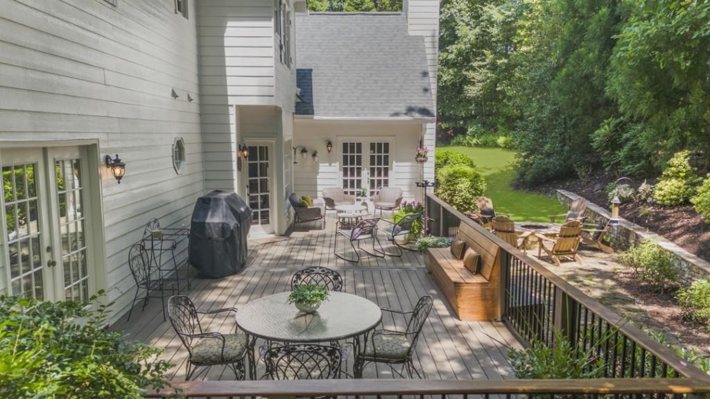 2020 Shallowford Park Manor