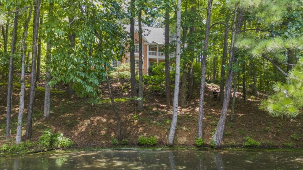 2020 Shallowford Park Manor