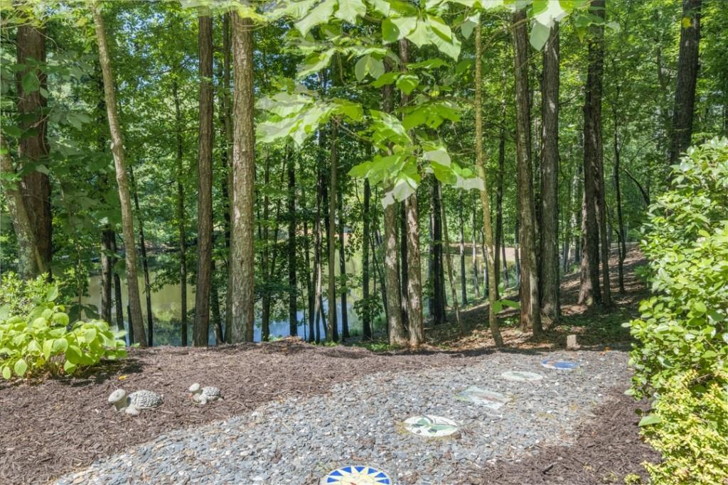 2020 Shallowford Park Manor