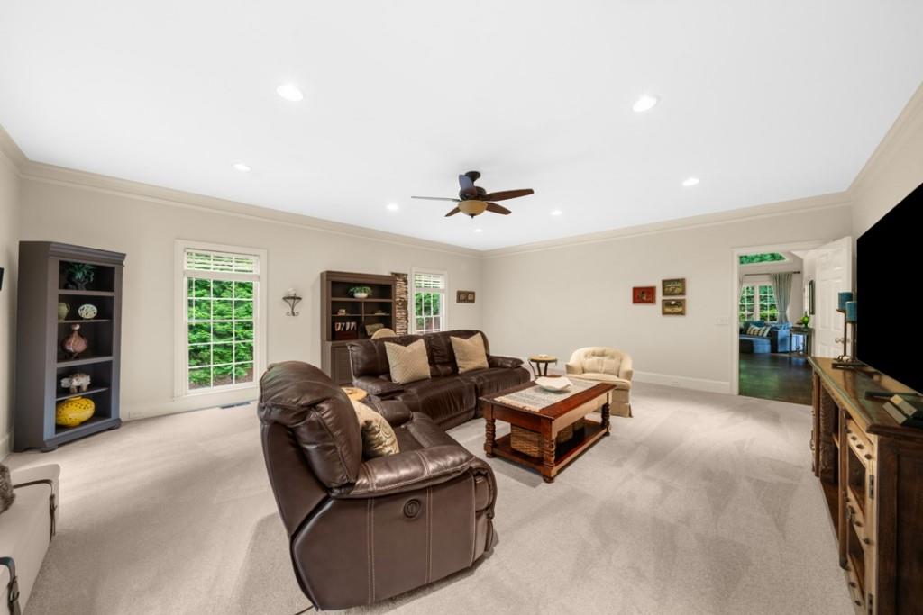 2020 Shallowford Park Manor