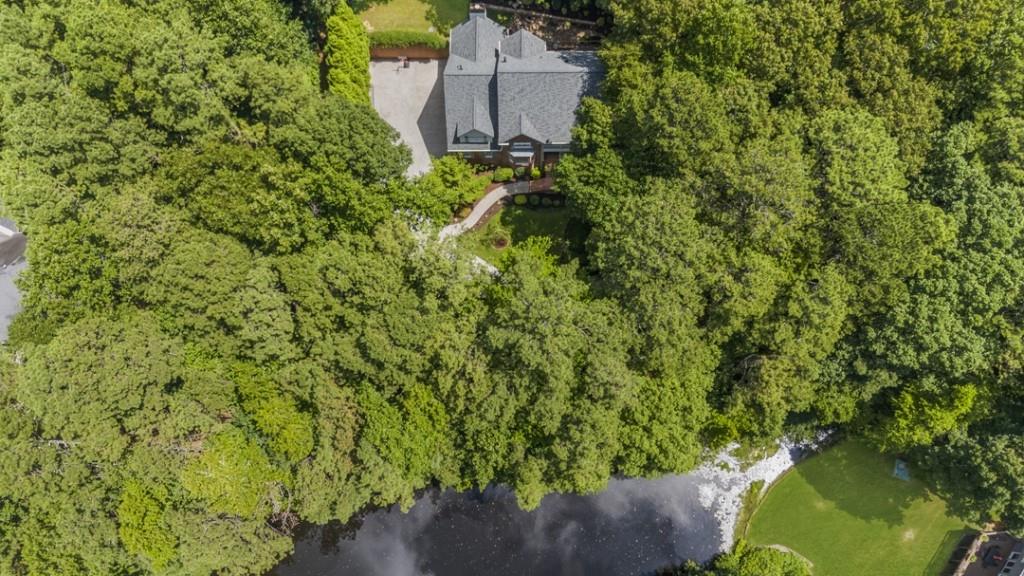 2020 Shallowford Park Manor