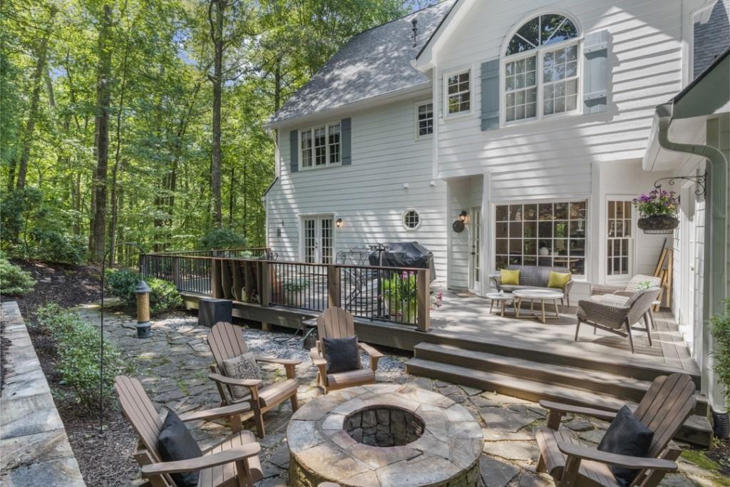 2020 Shallowford Park Manor