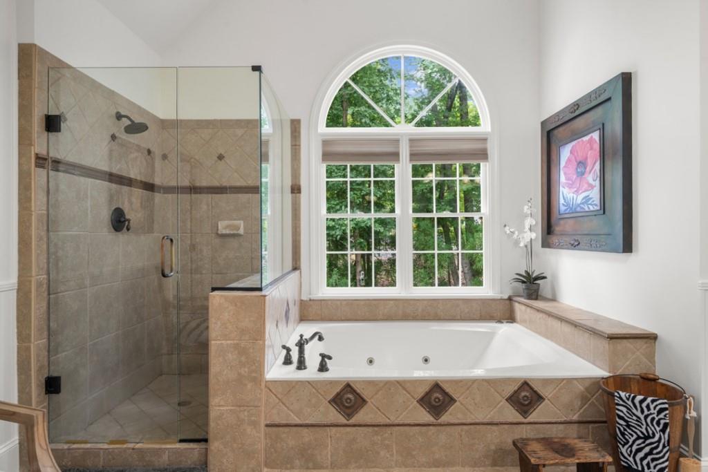 2020 Shallowford Park Manor