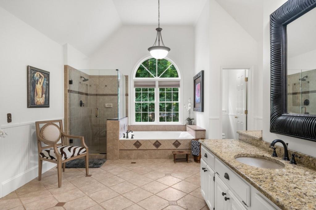 2020 Shallowford Park Manor