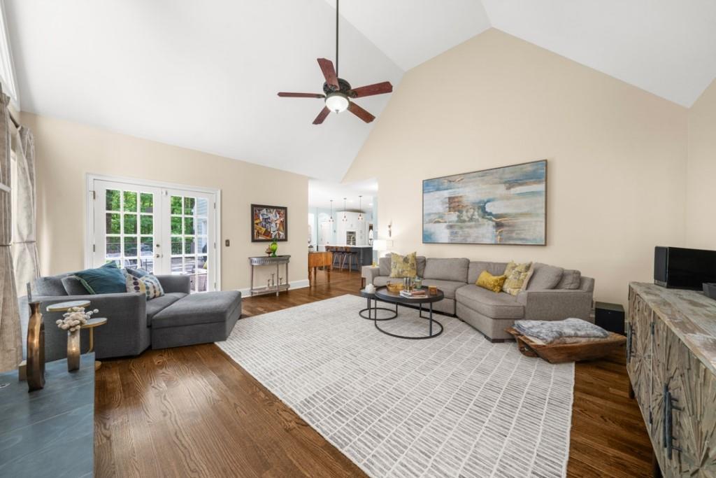 2020 Shallowford Park Manor