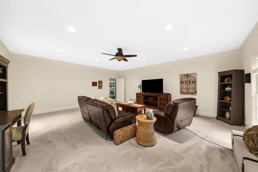 2020 Shallowford Park Manor