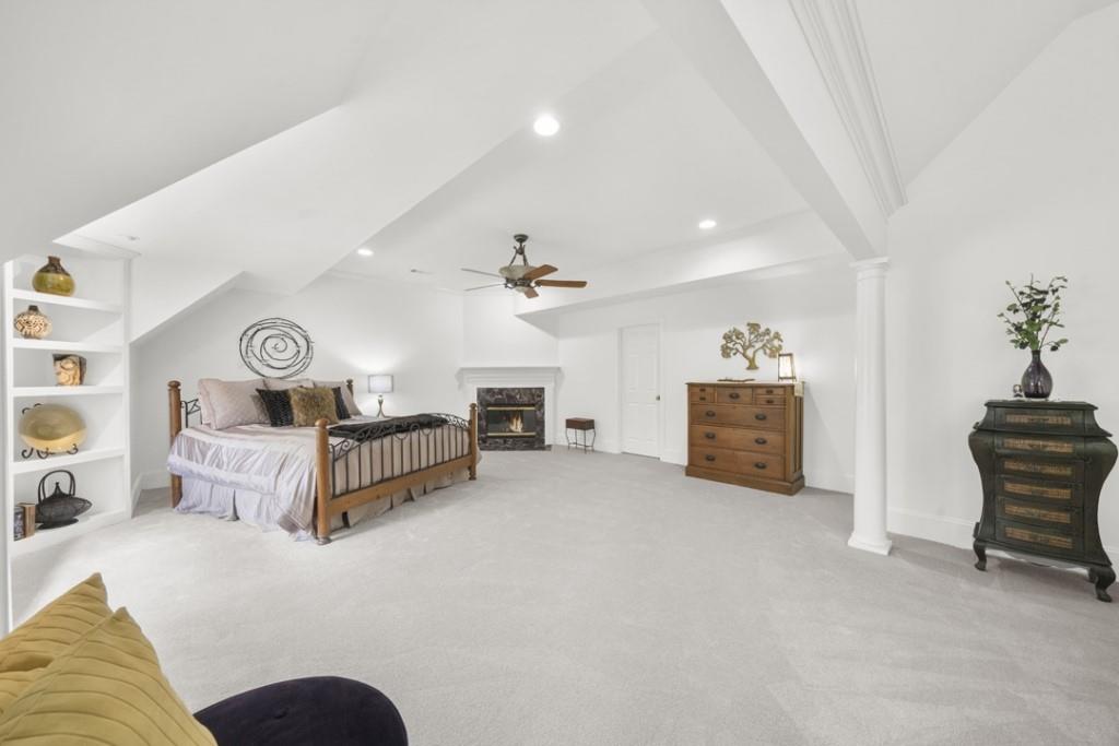 2020 Shallowford Park Manor