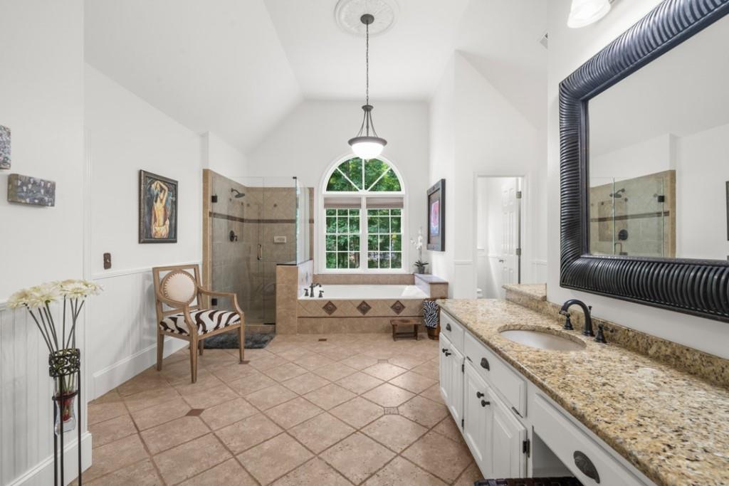 2020 Shallowford Park Manor