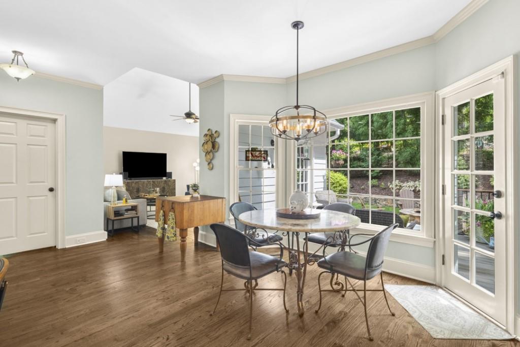 2020 Shallowford Park Manor