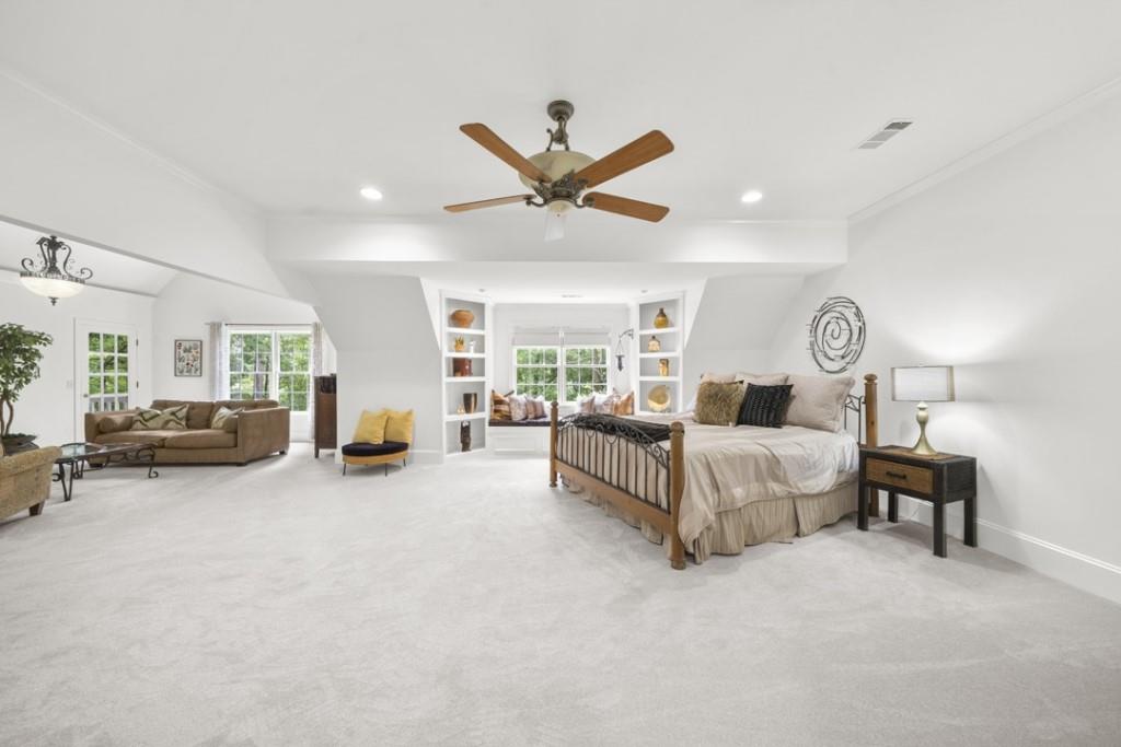 2020 Shallowford Park Manor