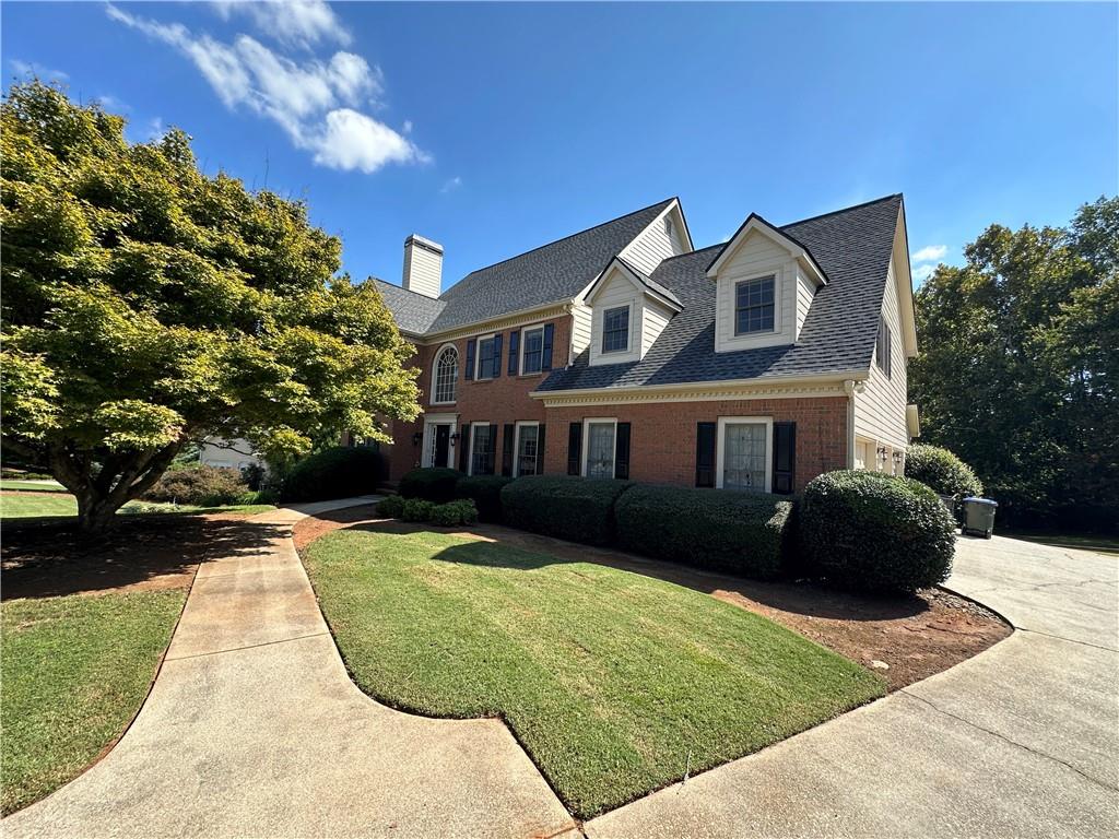 1015 Devereux