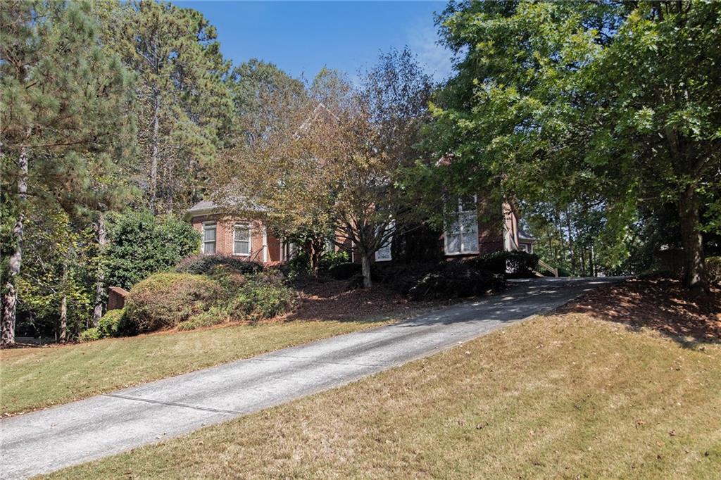 345 Lake Bend Court