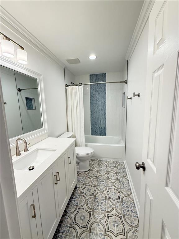 3001 Canyon Point Circle