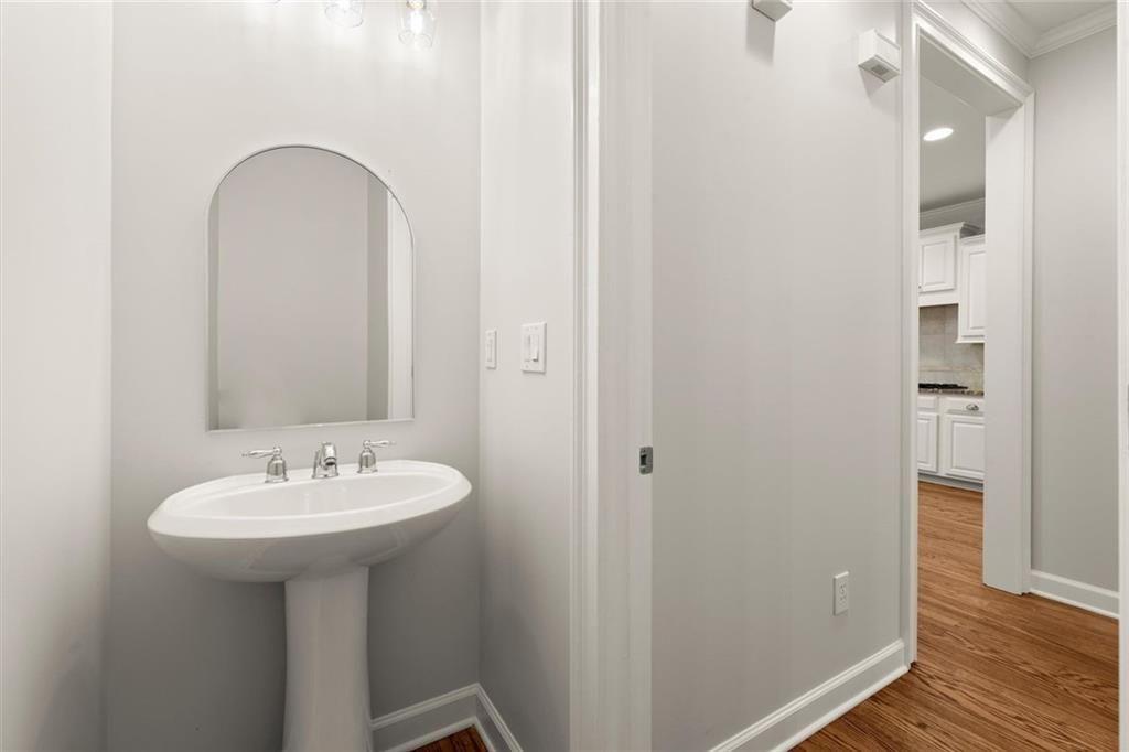 5305 Davenport Place