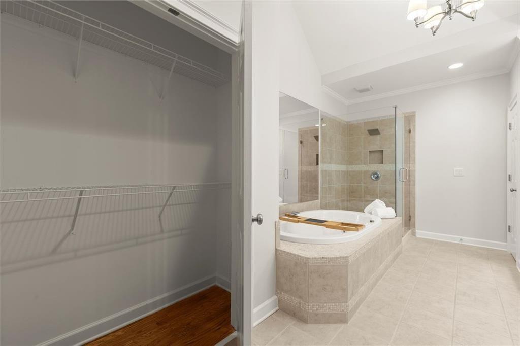 5305 Davenport Place