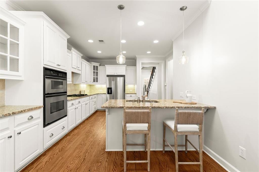 5305 Davenport Place