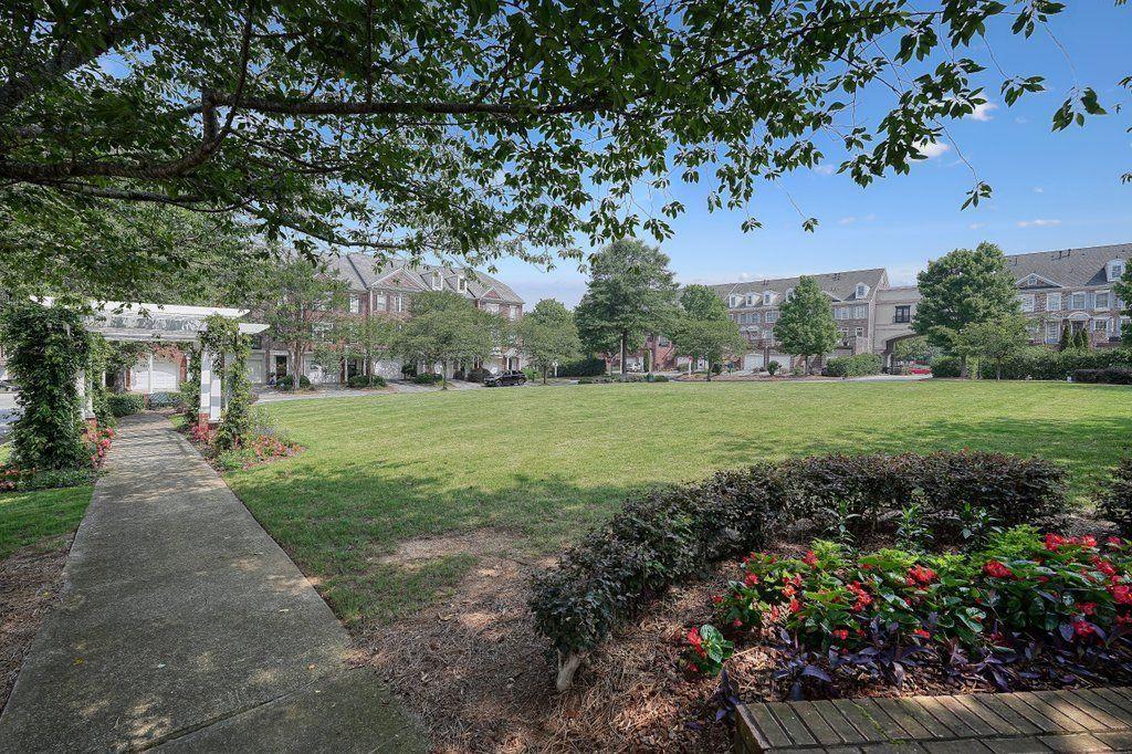 5305 Davenport Place