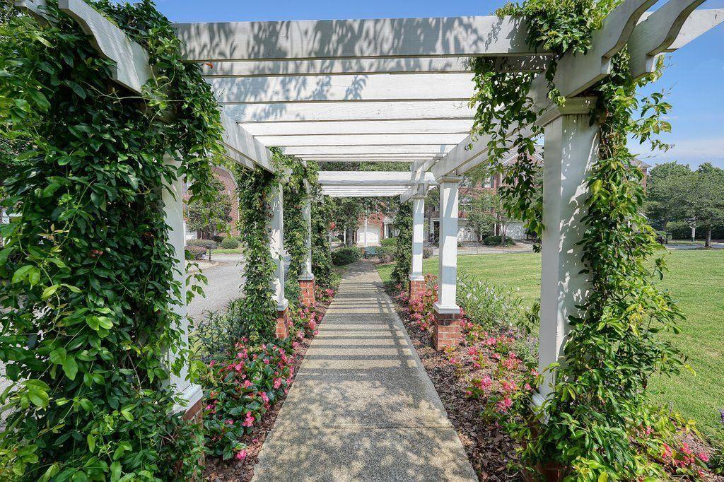 5305 Davenport Place