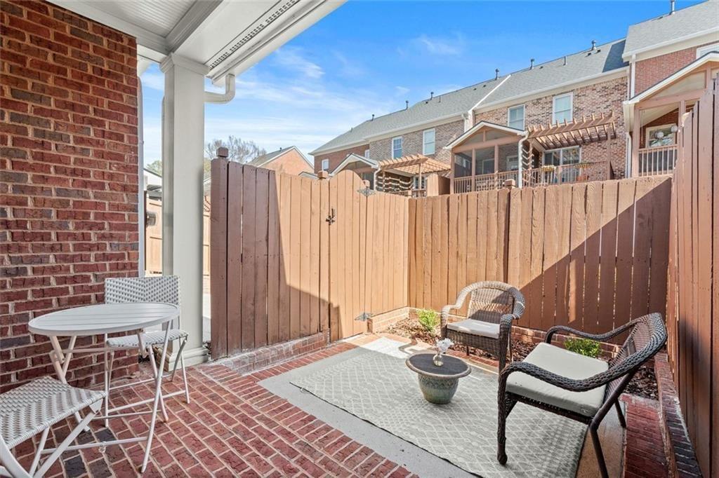 5305 Davenport Place