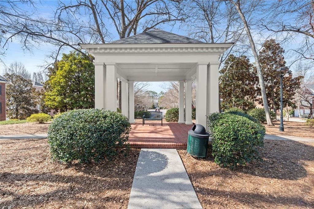 5305 Davenport Place