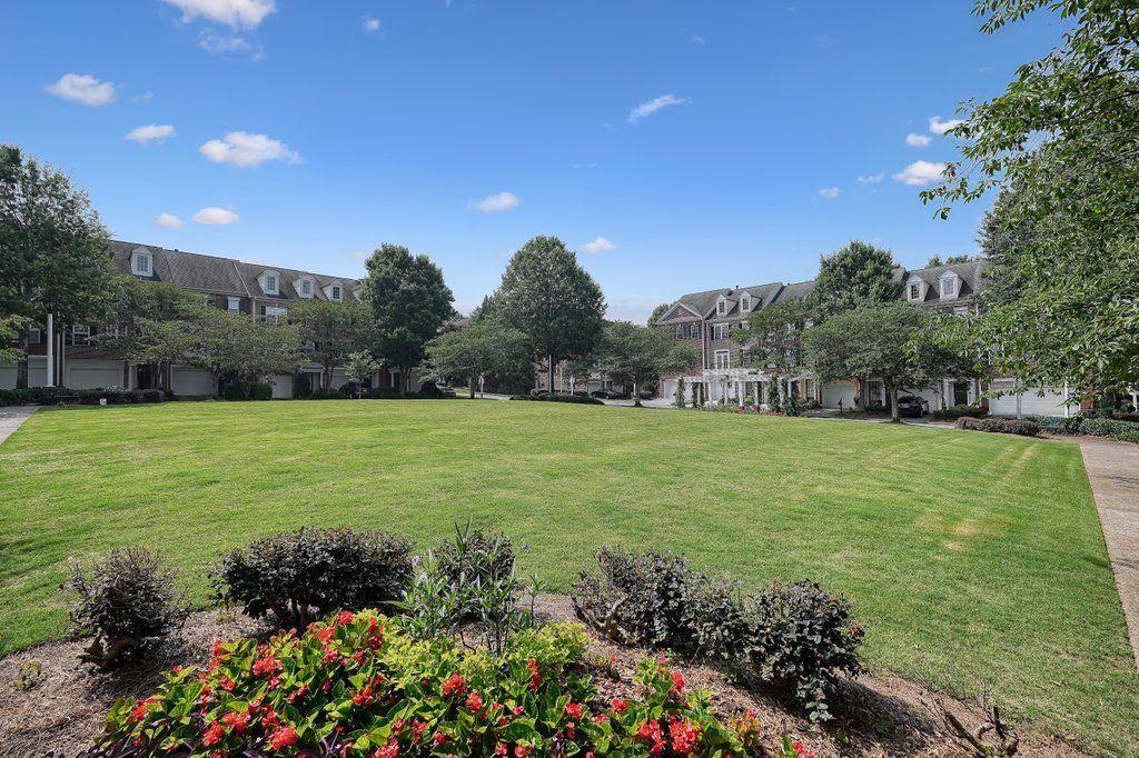 5305 Davenport Place