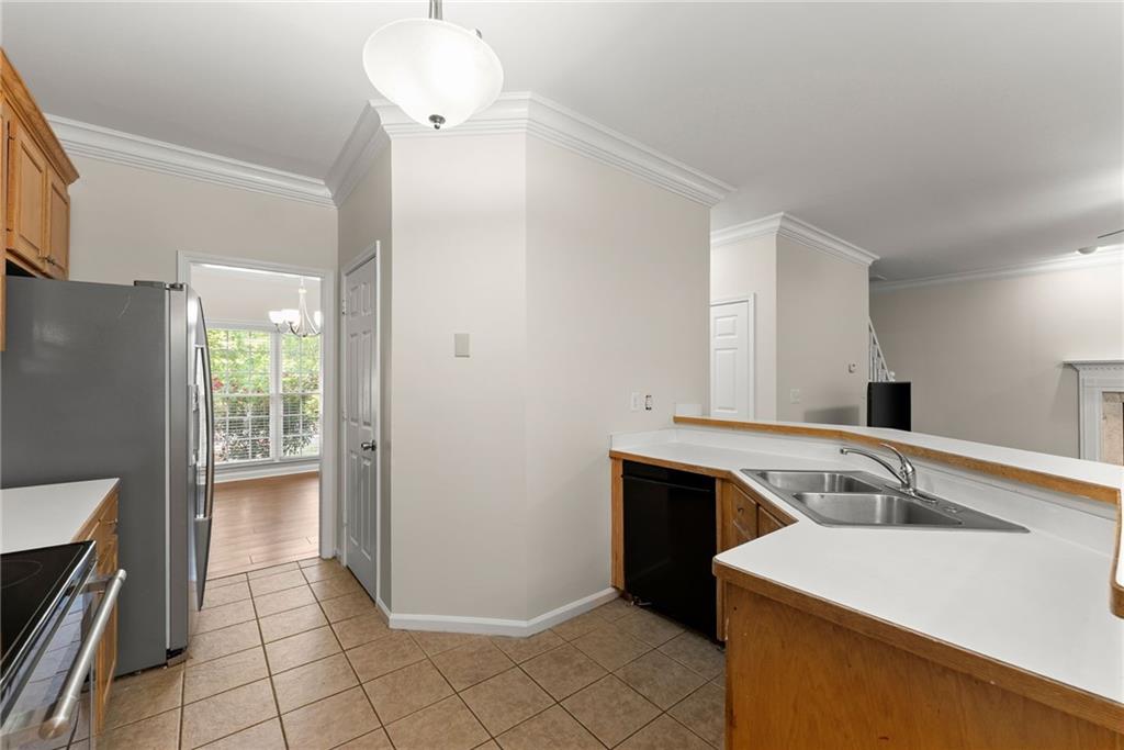 1632 Paces Vale Court