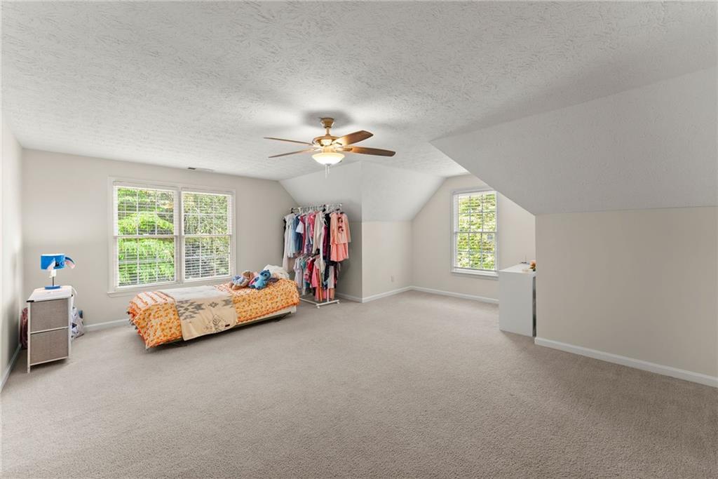 1632 Paces Vale Court