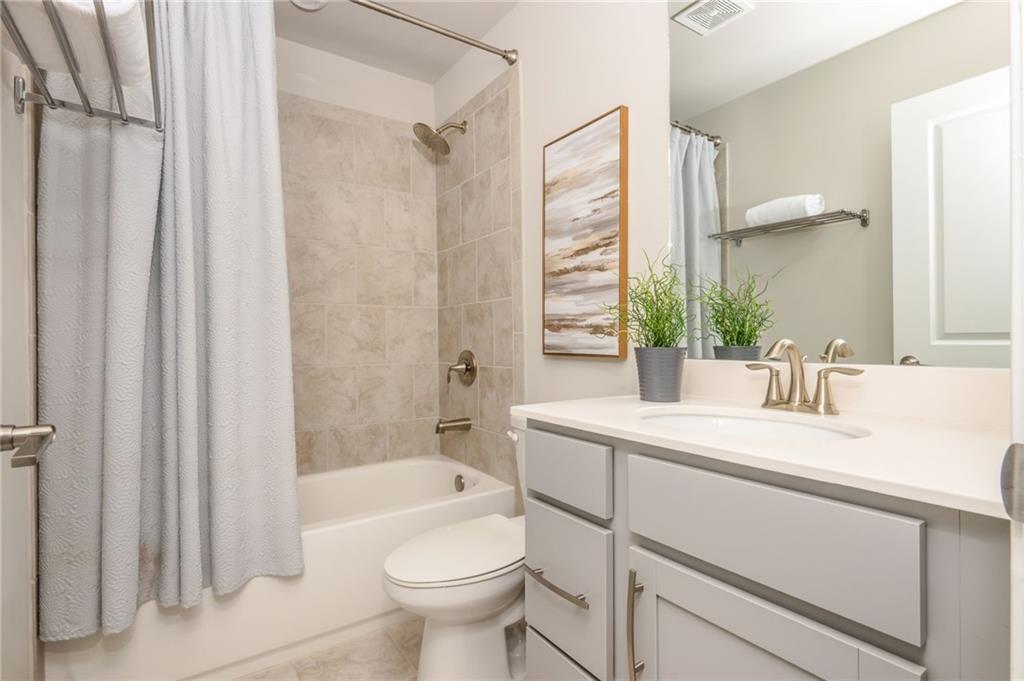 1391 Live Oak Lane