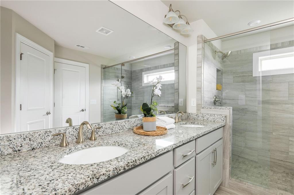 1391 Live Oak Lane