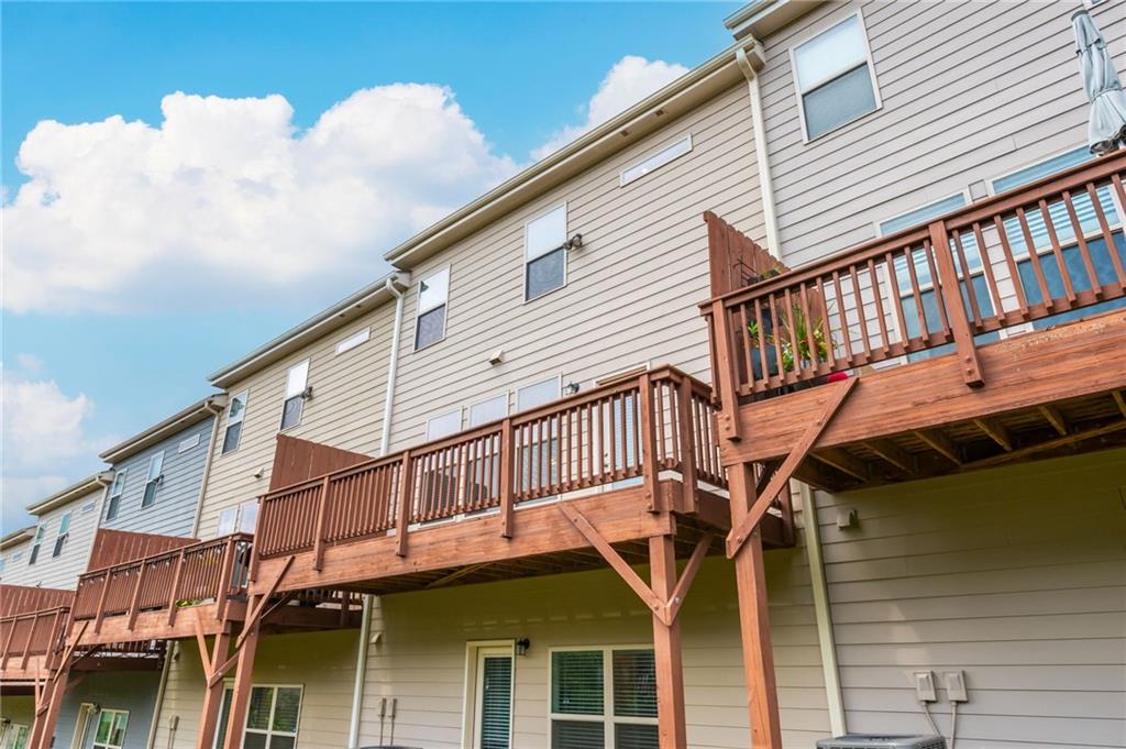 1391 Live Oak Lane