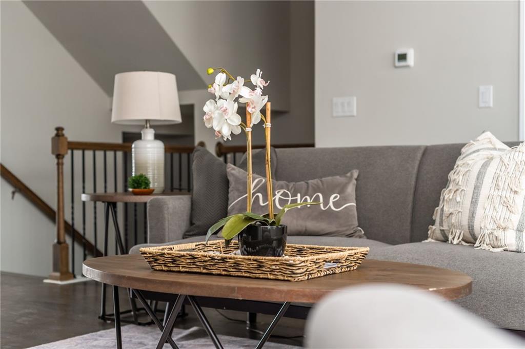 1391 Live Oak Lane