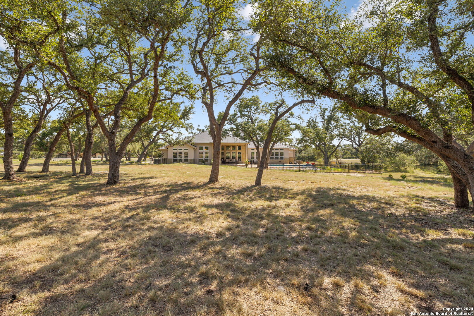 507 ARTHUR CT