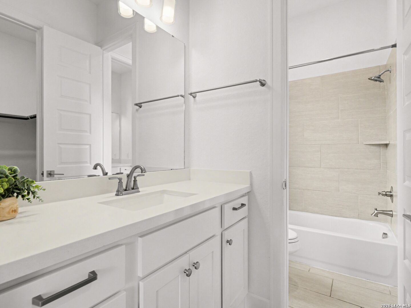 1216 Deerfoot Circle