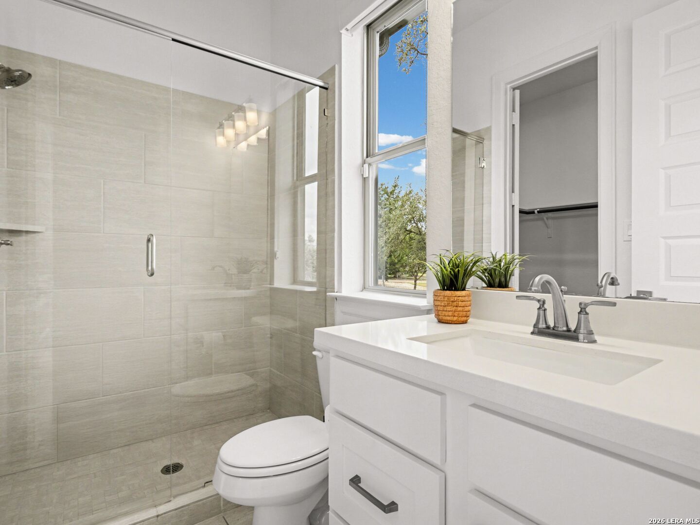 1216 Deerfoot Circle