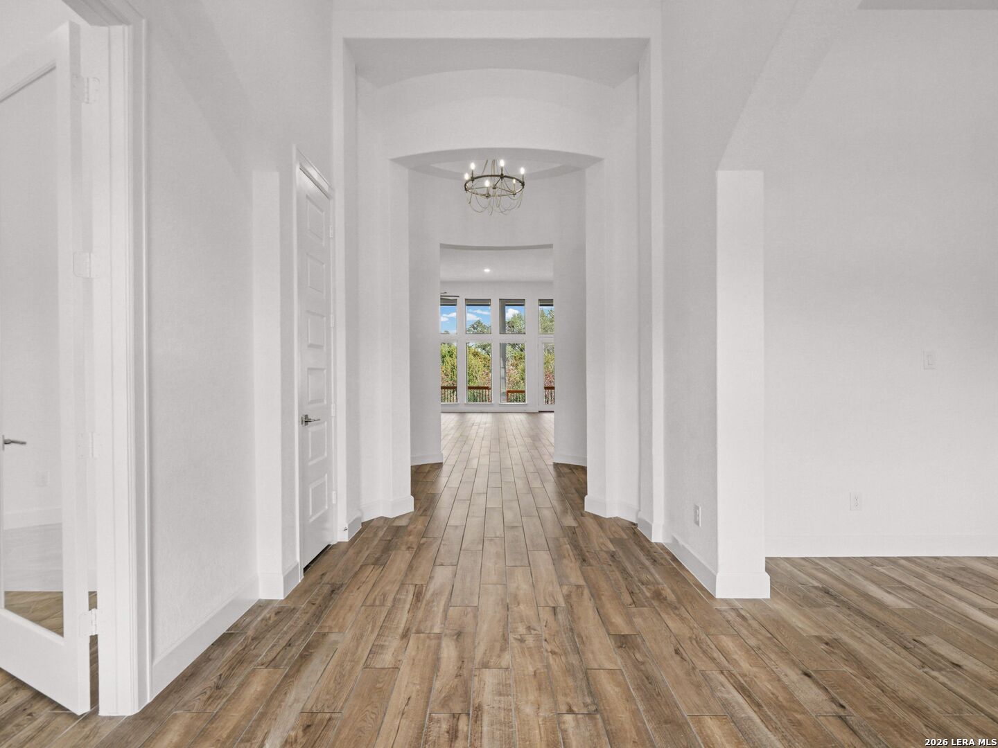 1216 Deerfoot Circle