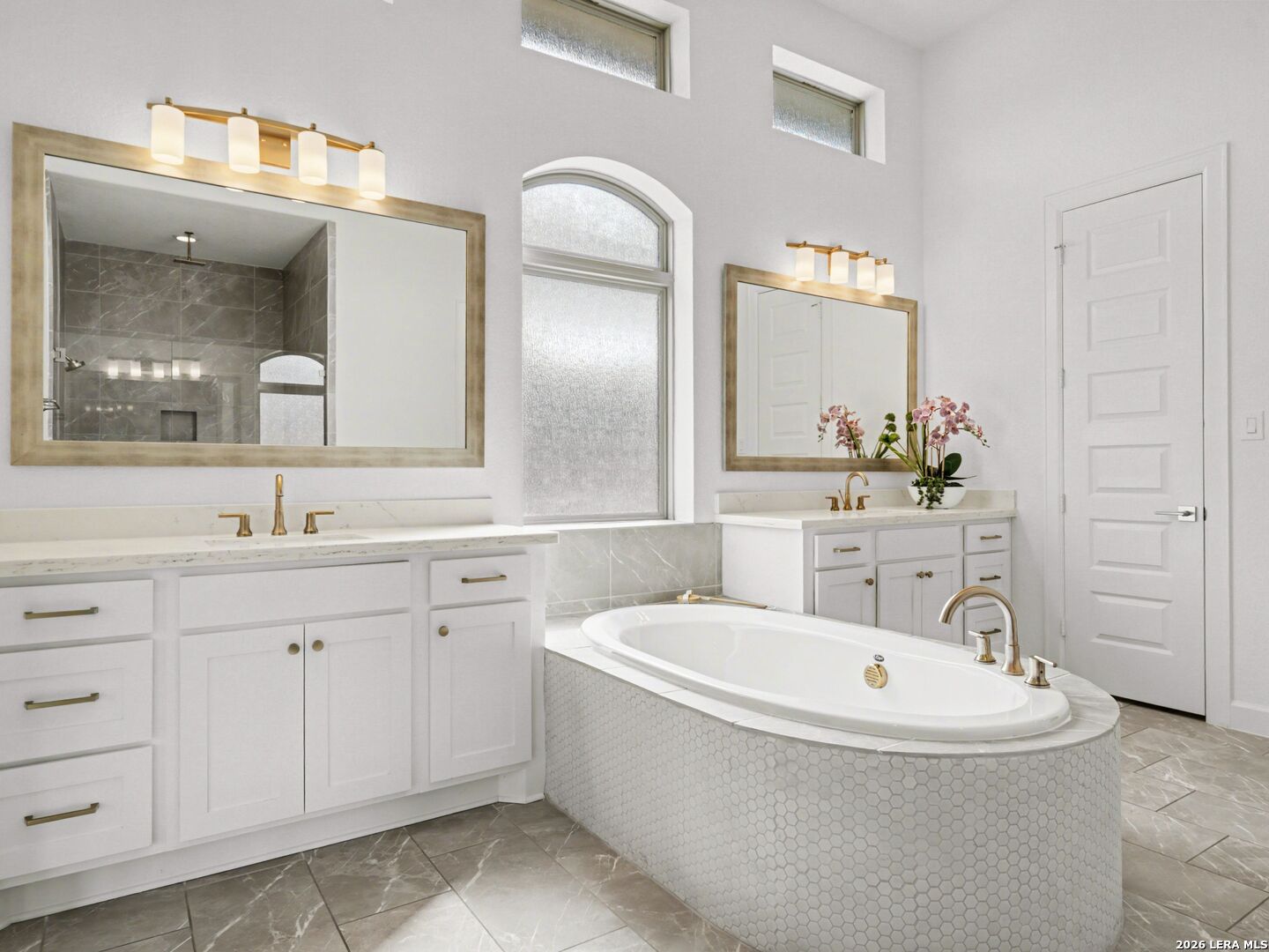 1216 Deerfoot Circle