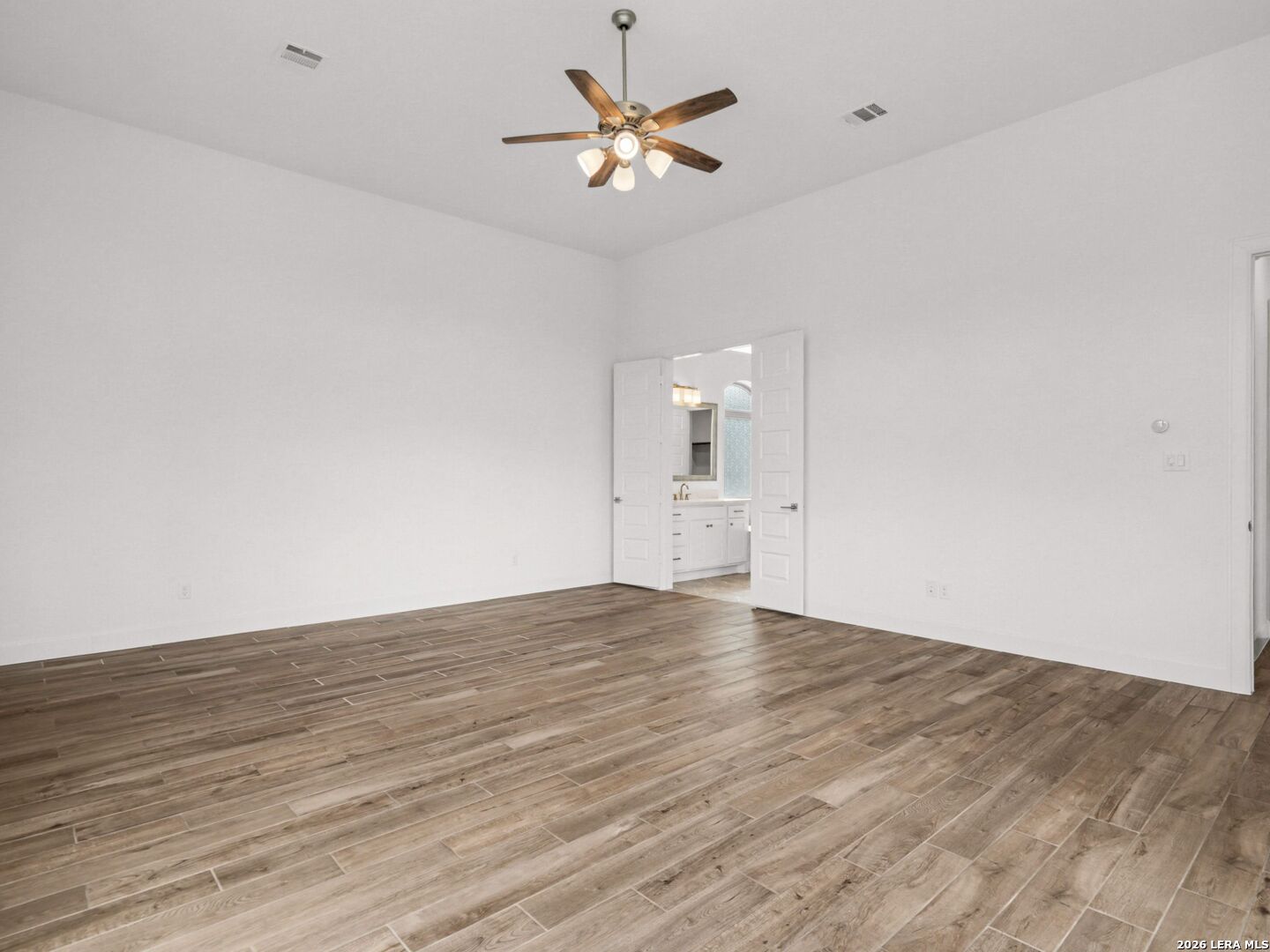 1216 Deerfoot Circle