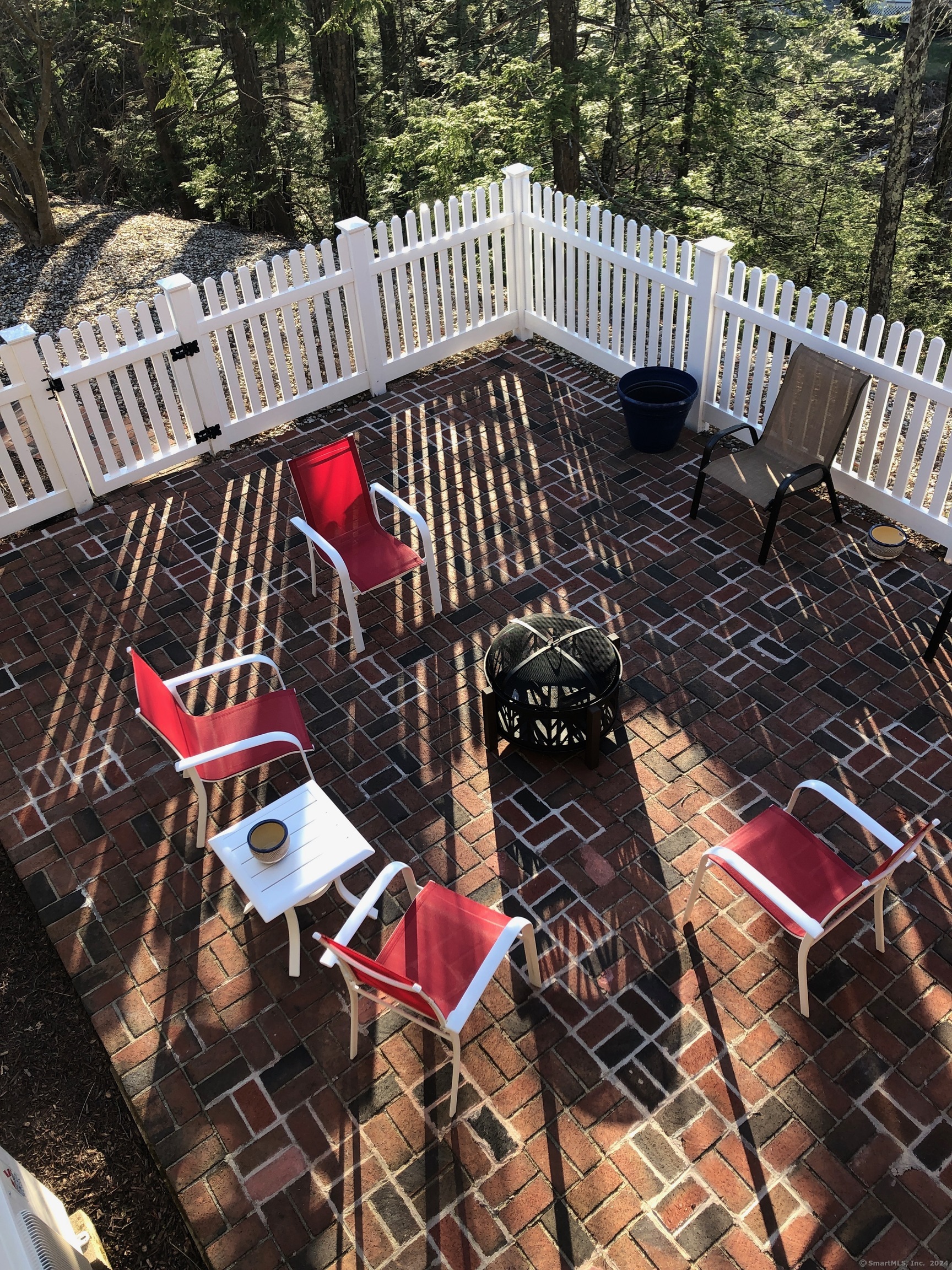 40 Rockledge Drive