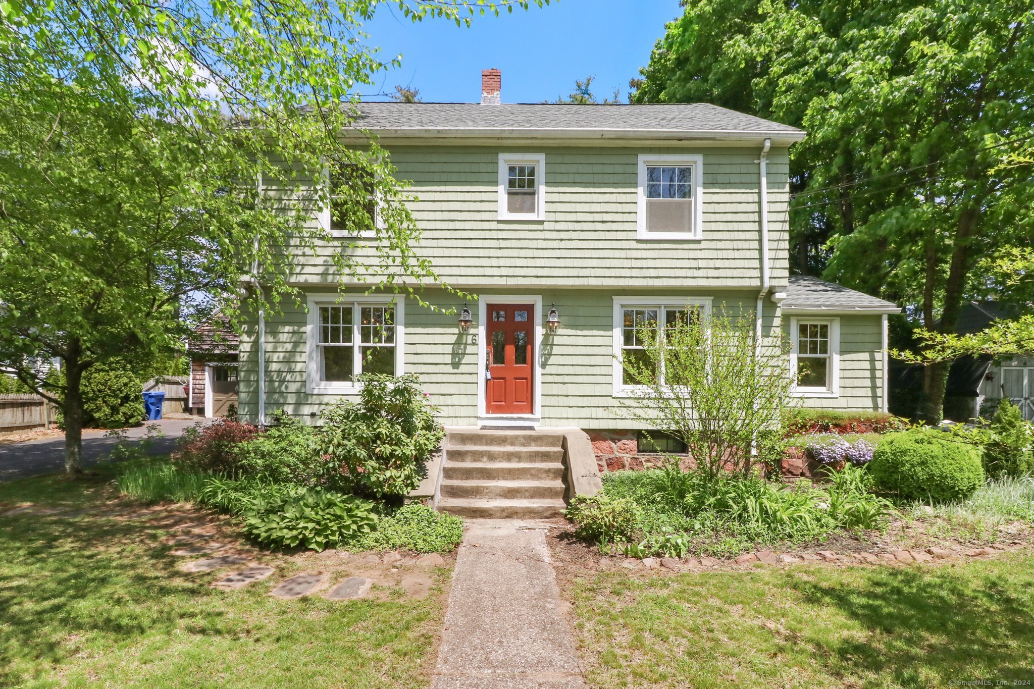 6 Tunxis Street