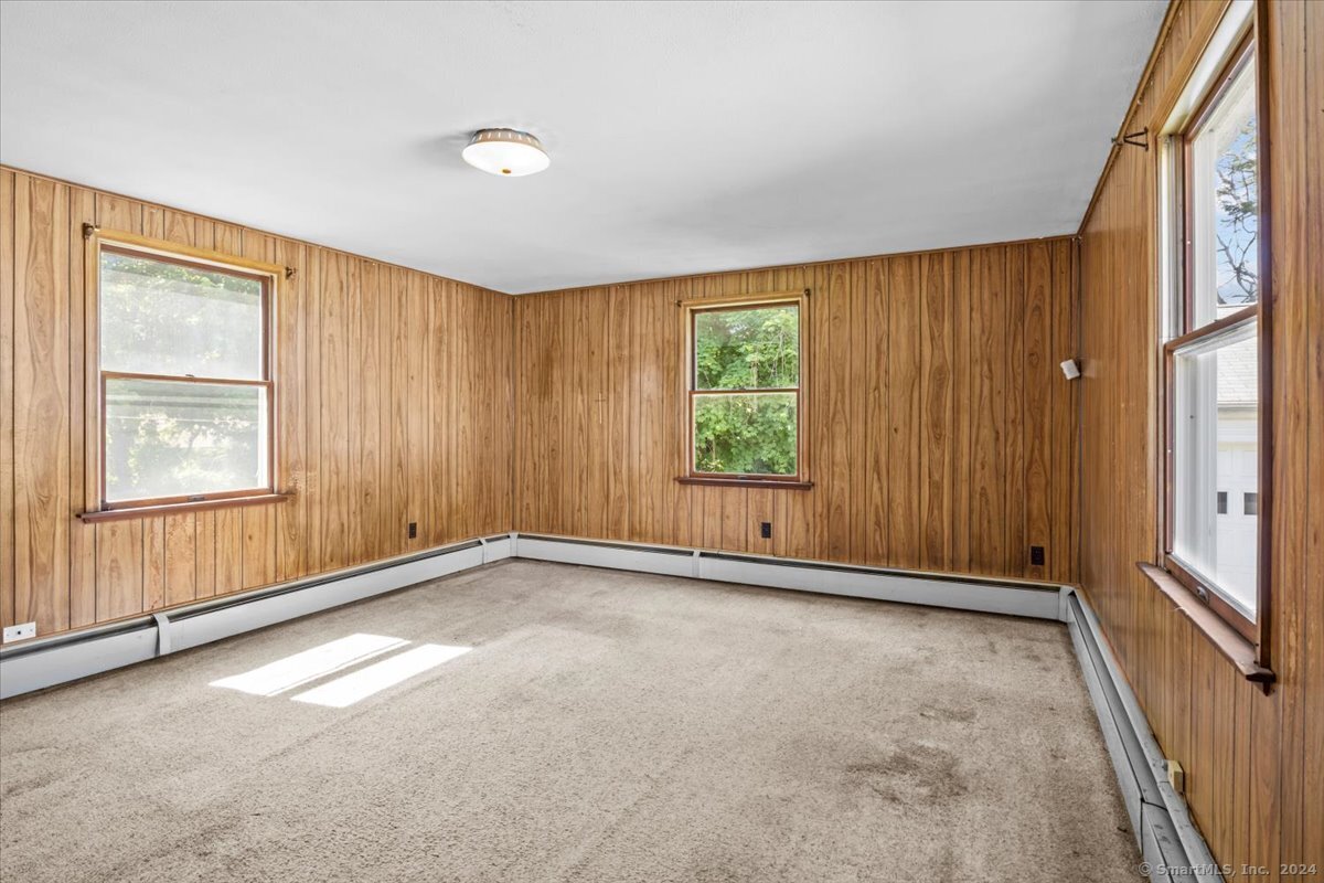 46 Robbins Drive