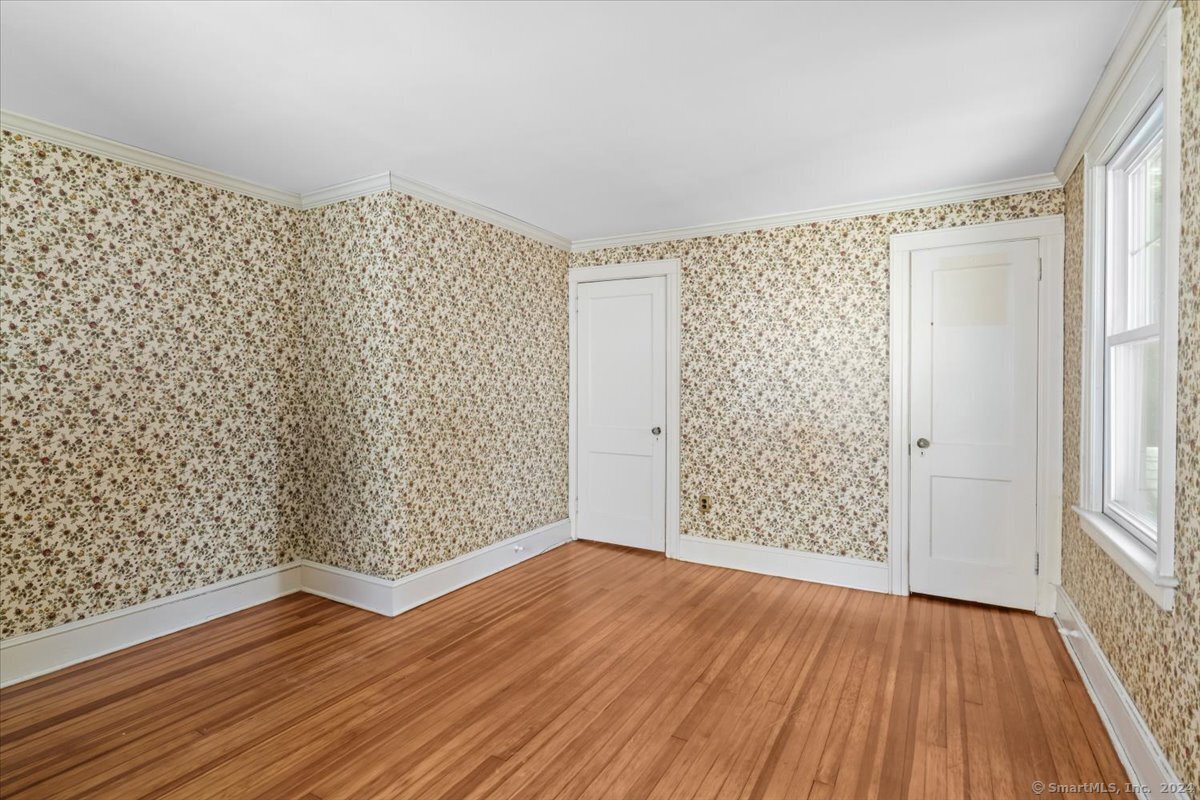 46 Robbins Drive